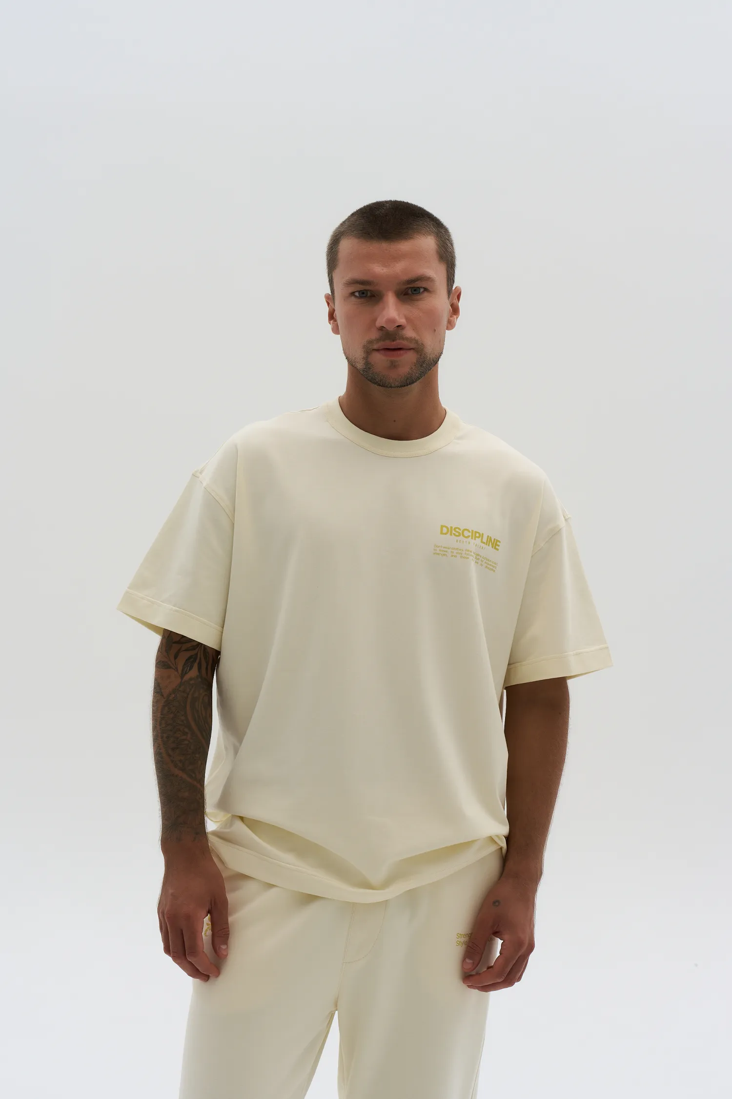 T-Shirt Discipline — Champagne