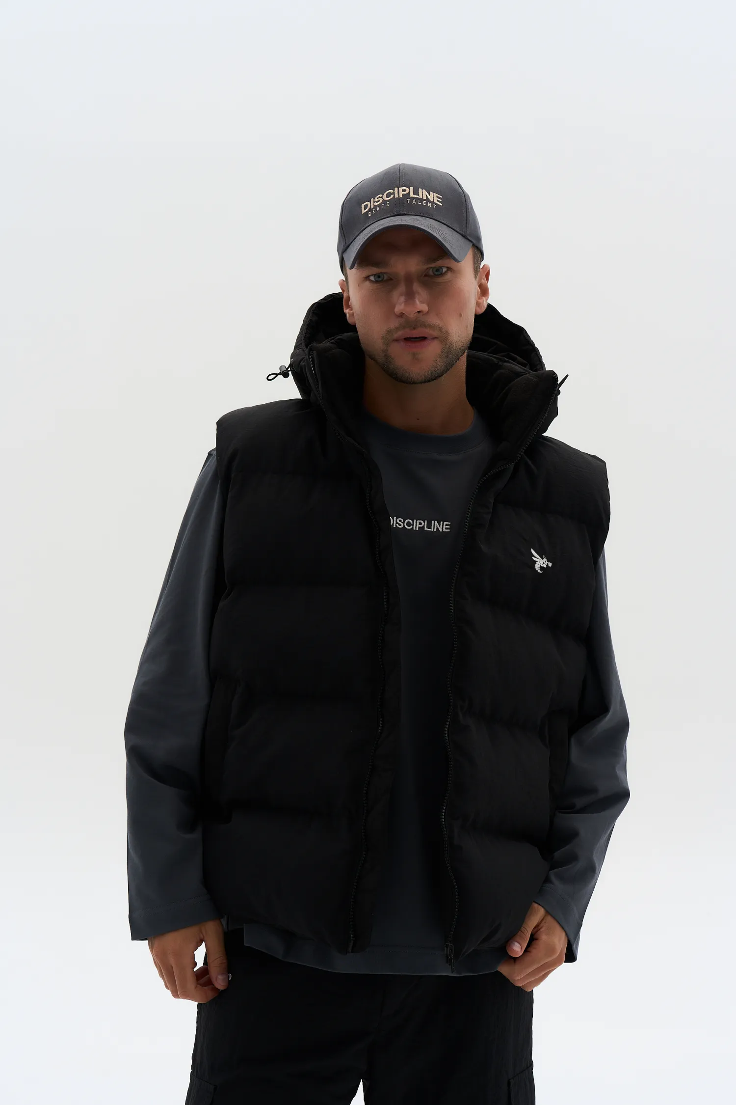 Discipline Vest — Black