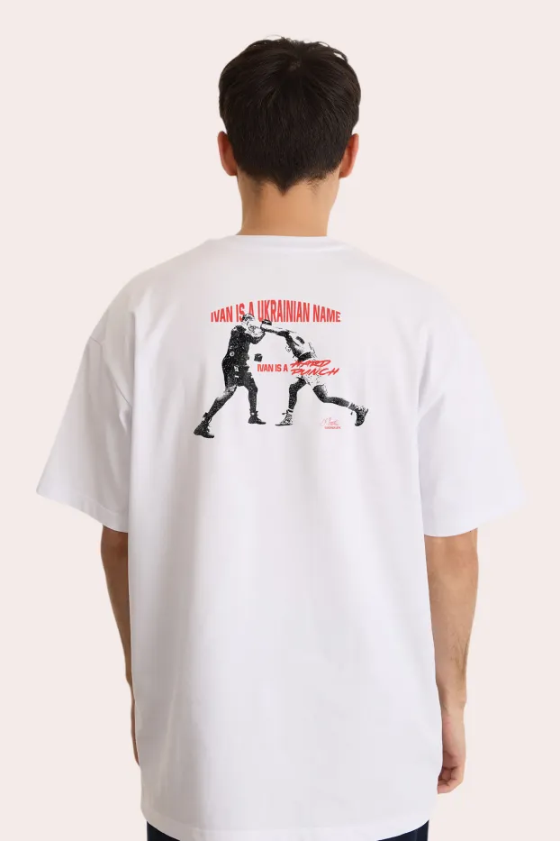 T-Shirt – Ivan is a Ukrainian Name – Weiß – 95 % Baumwolle / 5 % Elasthan – 190 GSM – Ready To Fight (RTF)